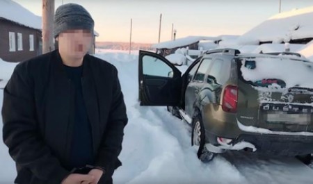 Угнавшего на АЗС в Архангельске машину на глазах у владельца задержали в глубинке
