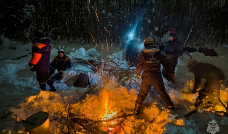 Комплексное ночное тактическое занятие провели курсанты Академии гражданской защиты МЧС России