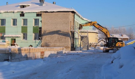 В Карпогорах ведется строительство нового здания круглосуточного стационара районной больницы