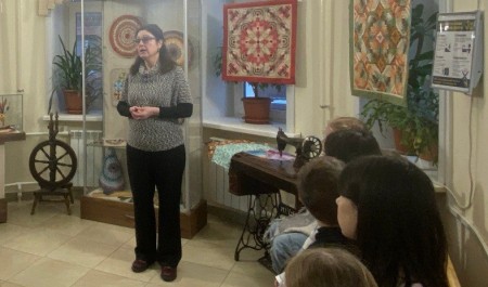 В детской школе народных ремесел Архангельска открылась выставка «Пинежская мозаика»