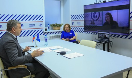 Андрей Рыженков провел в Архангельске встречу с общественниками Поморья