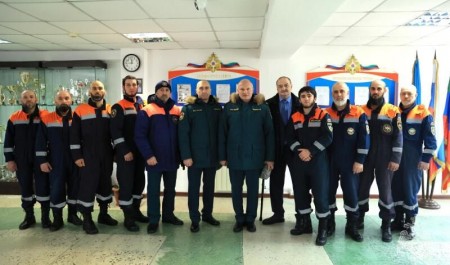 Александр Куренков проинспектировал пожарно-спасательную инфраструктуру подразделений в Дагестане