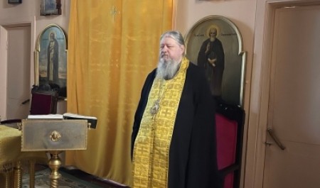 Митрополит Корнилий 8 февраля молился за Божественной литургией в Самаре