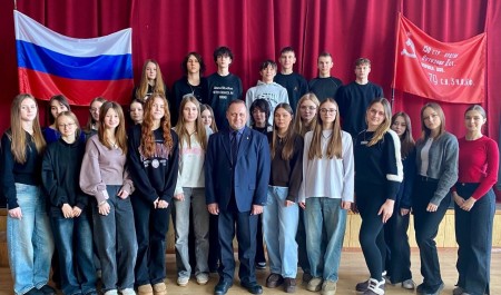 Единоросс из Поморья провёл лекции по правовому воспитанию подростков в Мелитополе