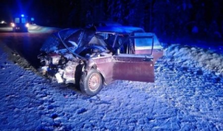 Четыре человека пострадали в лобовом ДТП на трассе М-8 в Архангельской области