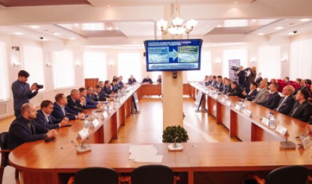 В САФУ обсудили исследовательские проекты с использованием безэкипажного катера «Оркан»