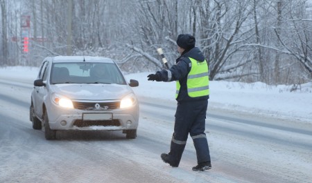 За минувшие сутки сотрудники Госавтоинспекции пресекли в Поморье 222 нарушения ПДД 