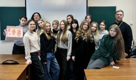 В медколледже Архангельска продолжается изучение курса «Духовные основы милосердия»