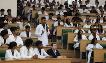 Не платили и не будут: власти Архангельска развеяли слухи о турналоге для студентов