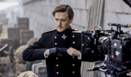 Зачем российскому зрителю фантастический детектив с механической блохой в колесе?