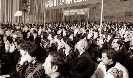 Архангелогородцы голосуют за четырехдневку