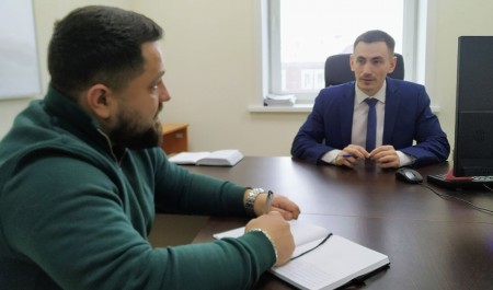 Участник программы «Защитники. Под крылом Архангела» Дмитрий Сергеев познакомился с контрактной системой в сфере капремонта МКД Участник программы «Защитники. Под крылом Архангела» Дмитрий Сергеев познакомился с контрактной системой в сфере капремонта МКД