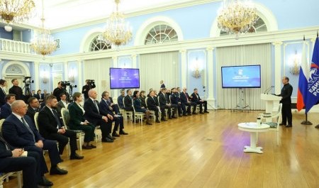 Сенатор Иван Новиков оценил подготовку новой Народной программы "Единой России"