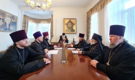 Митрополит Корнилий возглавил совещание в епархиальном управлении Митрополит Корнилий возглавил совещание в епархиальном управлении