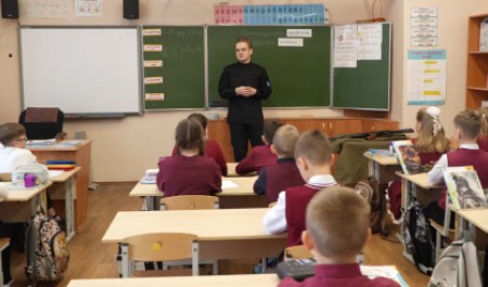 В преддверии Дня защитника Отечества в школе №35 Архангельска прошел урок мужества В преддверии Дня защитника Отечества в школе №35 Архангельска прошел урок мужества