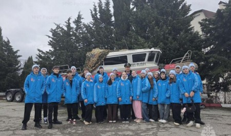 Безопасность в «Артеке»: обучение и практика для юных спасателей