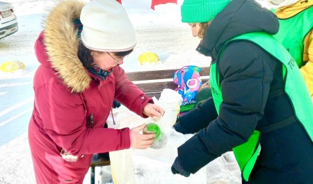 В Архангельске и Северодвинске прошла первая в этом году акция по сбору вторсырья «Не выбрасывай, а сдавай!»