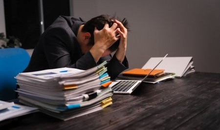 Двух архангельских студентов обанкротили мошенники