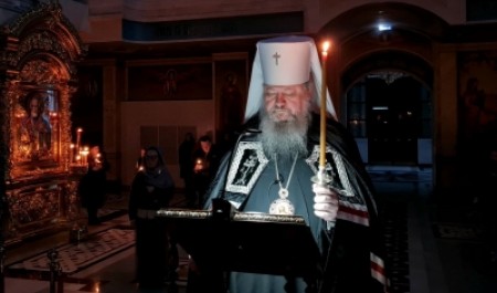 Митрополит Корнилий совершил повечерие с чтением Великого канона преподобного Андрея Критского в Архангельске