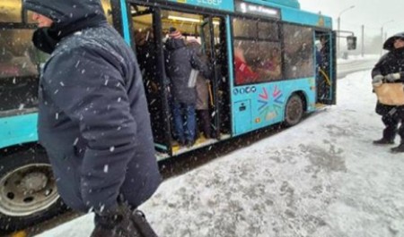 Перевозчик объяснил «сбоем» резкий скачок цен на пригородных маршрутах Архангельска