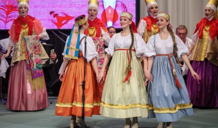 Северный русский народный хор выступит на сцене Кремля