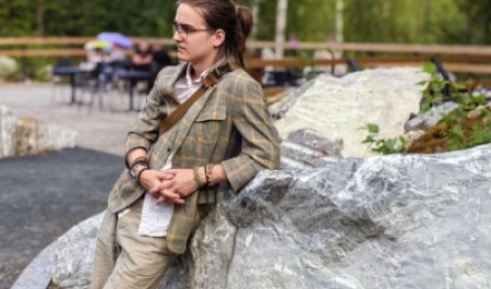 «Создаёшь вещь, которая живёт»: студент САФУ Иван Кононов о создании одежды