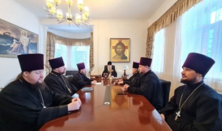 Митрополит Корнилий возглавил совещание в епархиальном управлении 