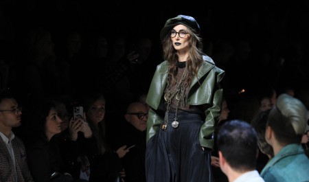 Фартуки, ночнушки и море цветов: 10 главных модных трендов весны-2026 Фартуки, ночнушки и море цветов: 10 главных модных трендов весны-2026