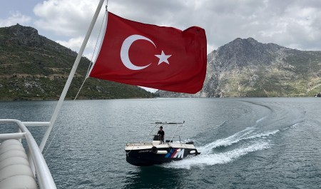 Над Турцией сбили ракету — она прилетела из Ирана