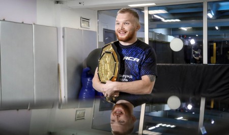 «В клетке я совсем другой». Как парень из глухой деревни стал чемпионом ММА