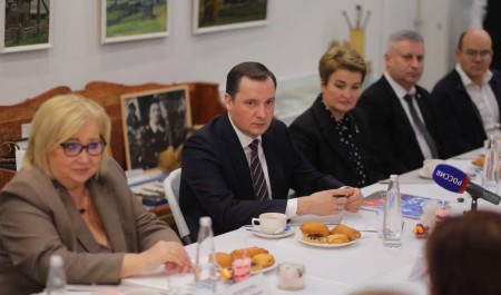 Александр Цыбульский встретился с активом регионального отделения Комитета семей воинов Отечества Александр Цыбульский встретился с активом регионального отделения Комитета семей воинов Отечества