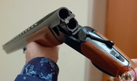 Переданные архангельскими росгвардейцами охотничьи ружья отправились в зону СВО