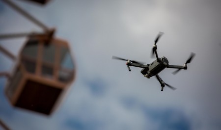 Иран атаковал Азербайджан: дроны упали на аэропорт и возле школы. Есть пострадавшие