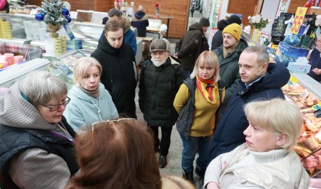 В Архангельске закрывается Центральный рынок: куда отравят продавцов