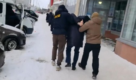 Появилось видео задержания в Архангельске главы сети аптек «Фармация»