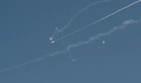 В Арабских Эмиратах объявили ракетную тревогу 