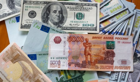 Чего ожидать? Что будет с рублем из-за военного конфликта в Иране — прогнозы 