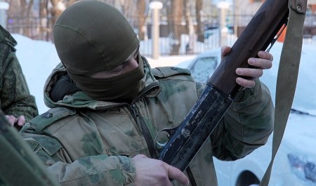 Переданные архангельскими росгвардейцами охотничьи ружья отправлены в зону СВО