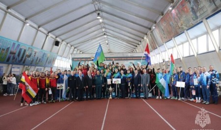 Кубок МЧС России на всероссийских соревнованиях завоевала команда Ханты-Мансийского автономного округа — Югры