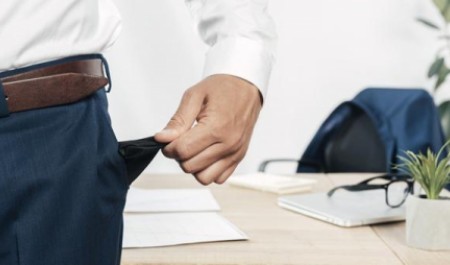 Зарплата в кредит и режим тишины: архангельский депутат поведал о бюджетных реалиях