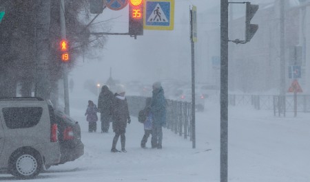 На улице метет снег. Как сегодня изменится погода в Архангельской области
