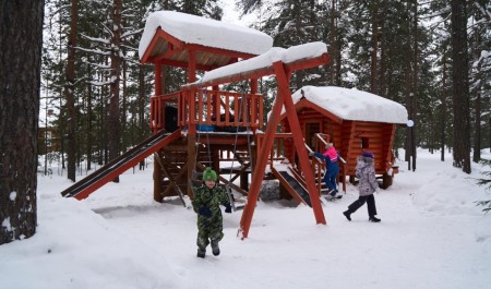 Семейный парк «Мишкин лес» в Карпогорах стал популярным местом отдыха жителей и гостей Пинежья