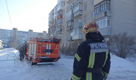 К девятиэтажке в Архангельске приехали пожарные: что случилось в доме
