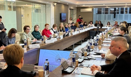 С весенним настроением. Депутаты АрхГорДумы за неделю