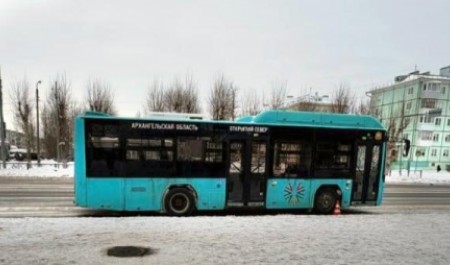 Протащил по дороге: следователи возбудили дело после ЧП с автобусом в Северодвинске