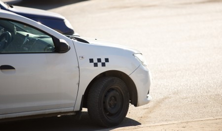 Приложения не работают: как вызвать такси в Архангельске