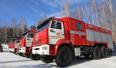 Красноярские пожарные и спасатели получили новую технику