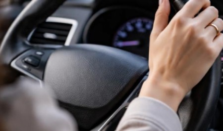 Архангельский суд рассмотрит дело автоледи, пять лет ездившей с поддельными правами