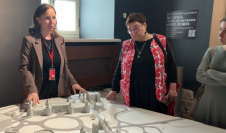 Экспозиции Гостиных дворов оснастят специальными модулями для посетителей с ОВЗ