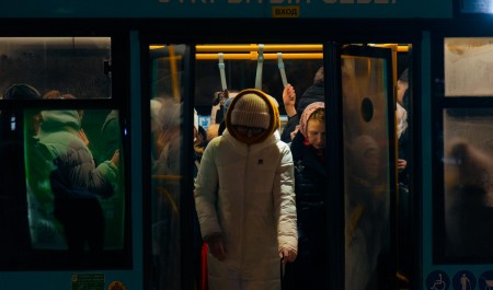 «Ногу зажало дверью»: водитель автобуса в Архангельске протащил ребенка по дороге 